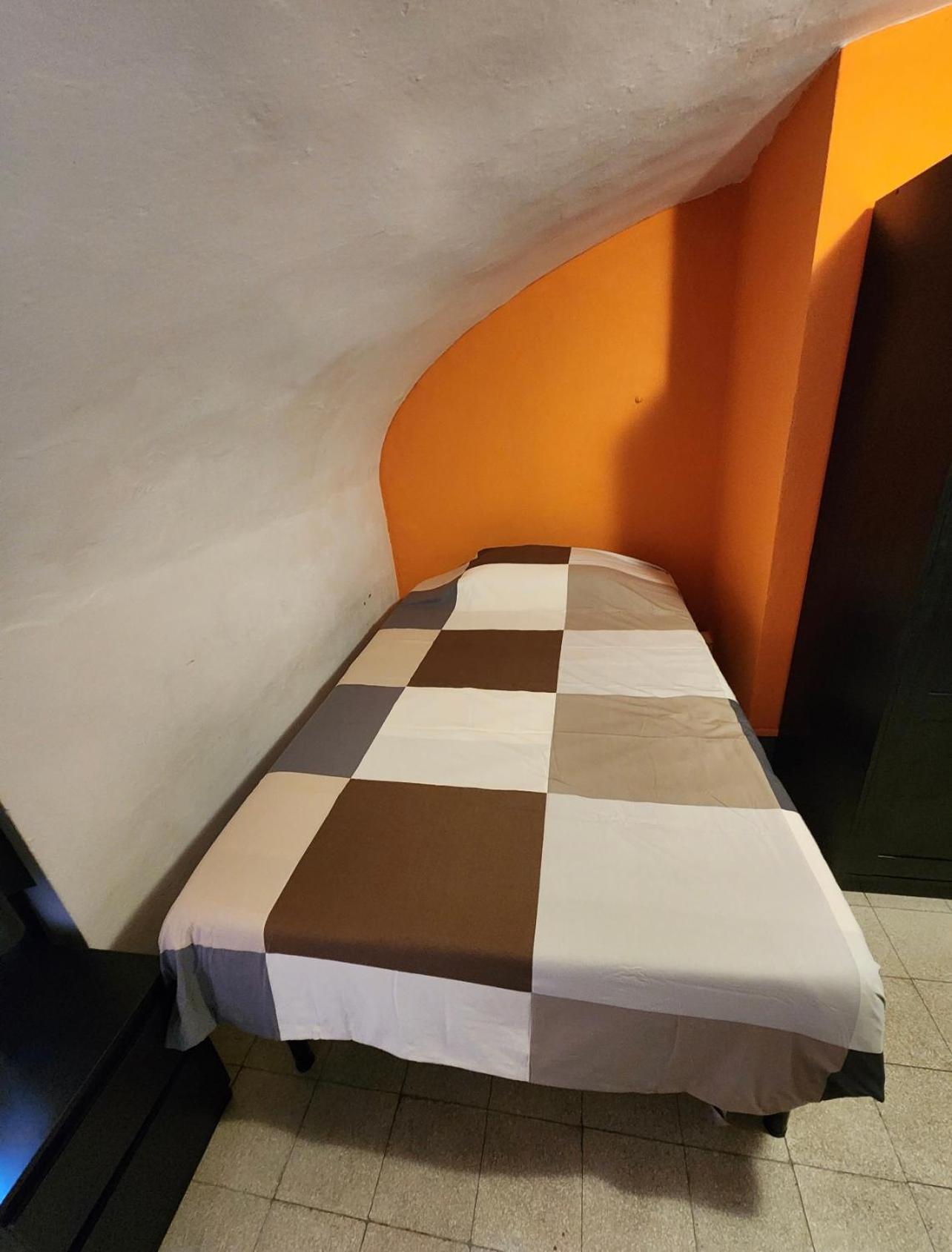 Tata Homes B&B Bolonia Zewnętrze zdjęcie