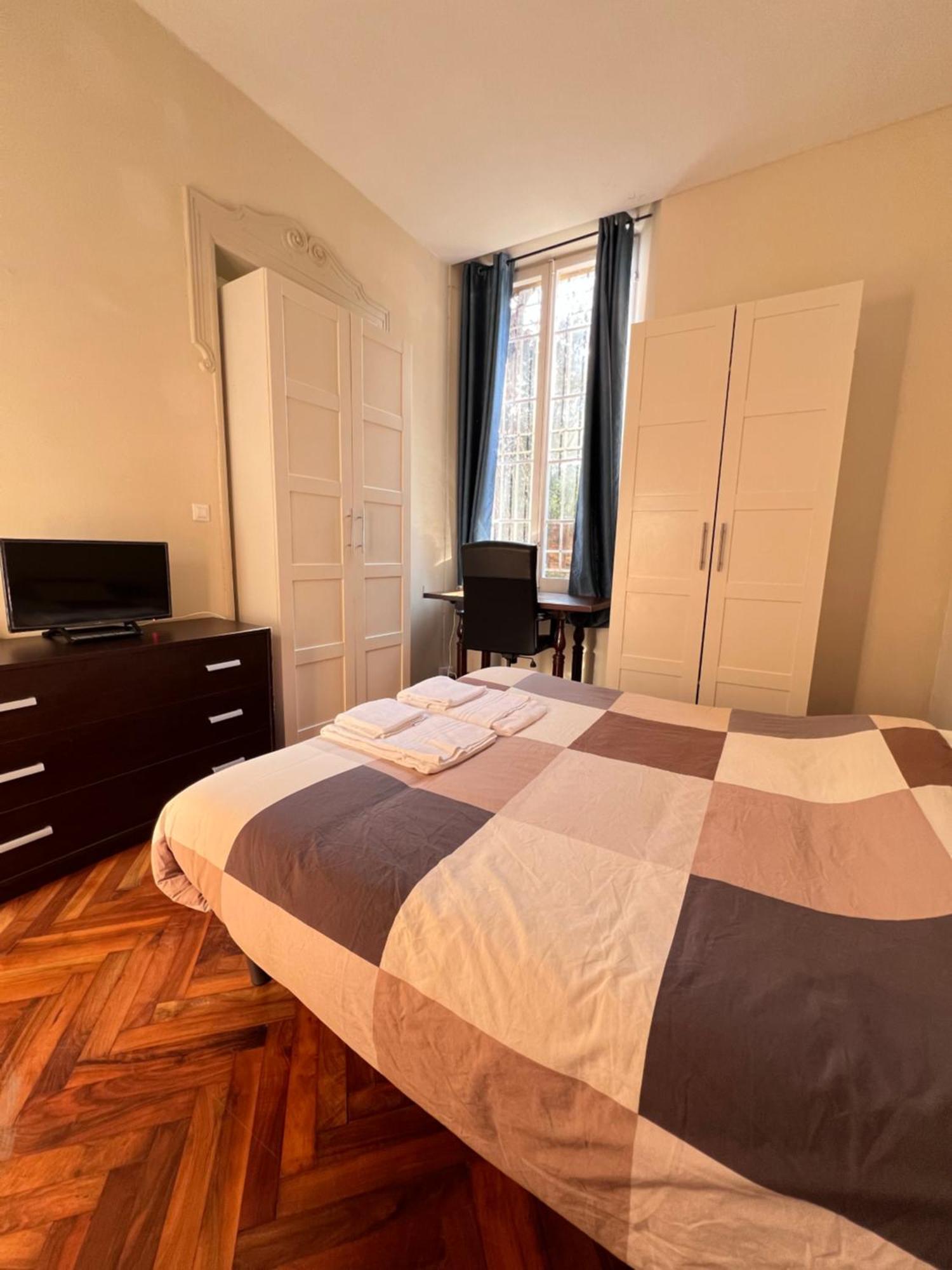 Tata Homes B&B Bolonia Zewnętrze zdjęcie