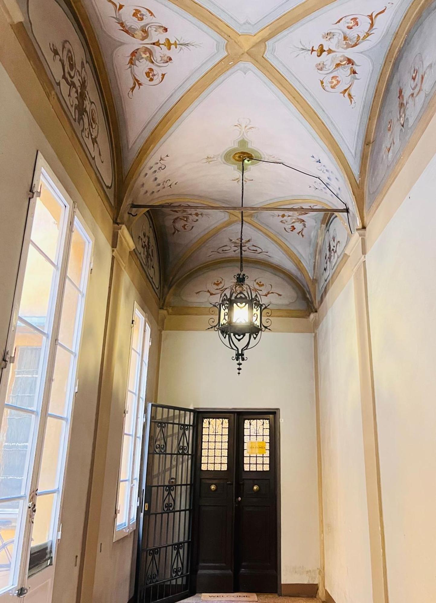 Tata Homes B&B Bolonia Zewnętrze zdjęcie
